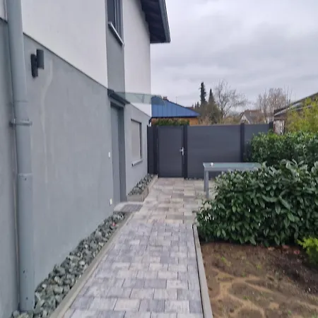 Willi's شقة